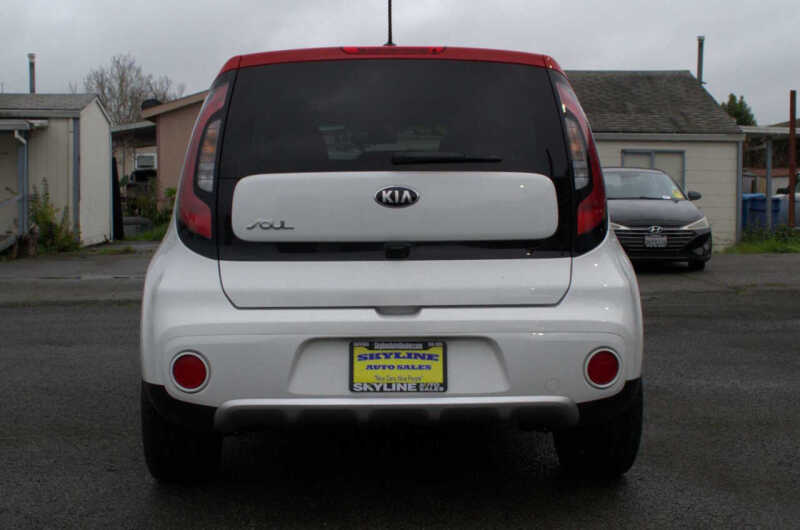 2017 Kia Soul +