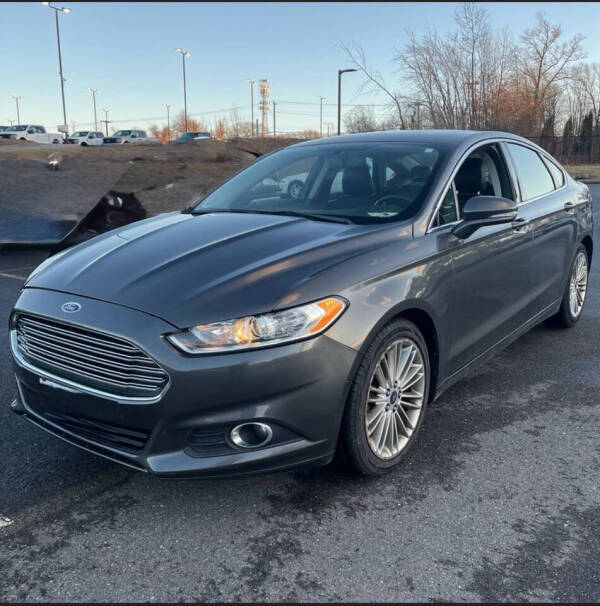 2015 Ford Fusion SE photo 3