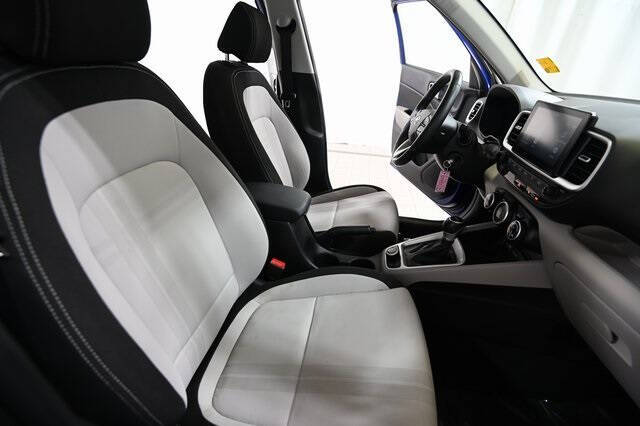 2022 Hyundai Venue SEL