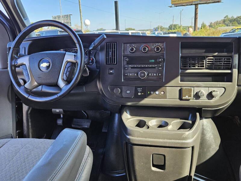 2017 Chevrolet Express LT 3500