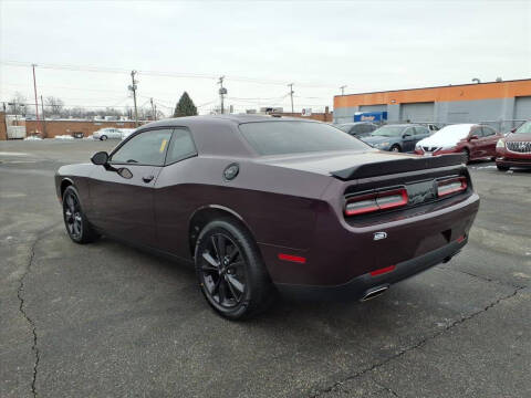2022 Dodge Challenger SXT