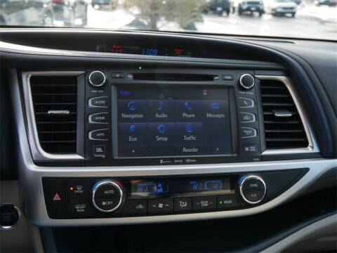 2019 Toyota Highlander Limited Platinum