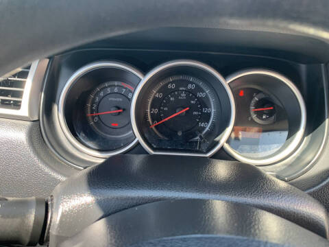 2012 Nissan Versa 1.8 S