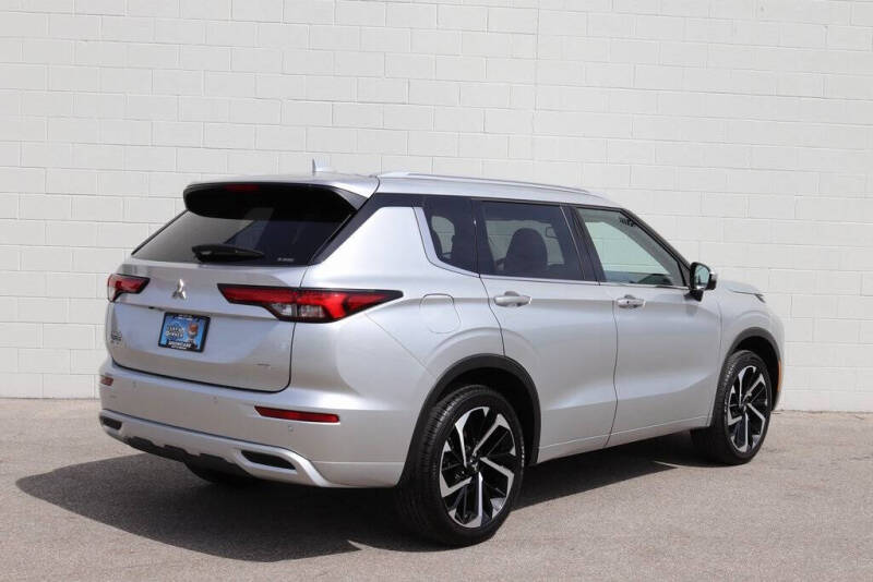 2024 Mitsubishi Outlander SEL