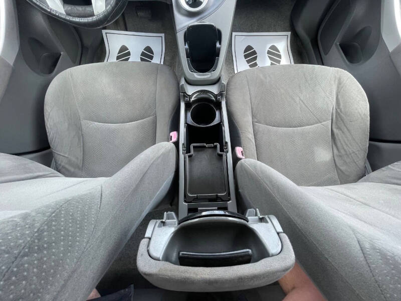 2011 Toyota Prius One