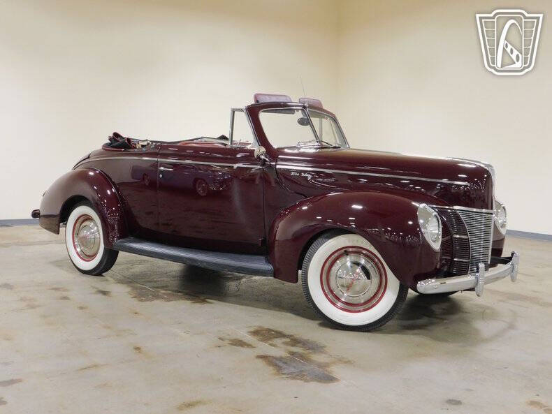 1940 Ford Deluxe