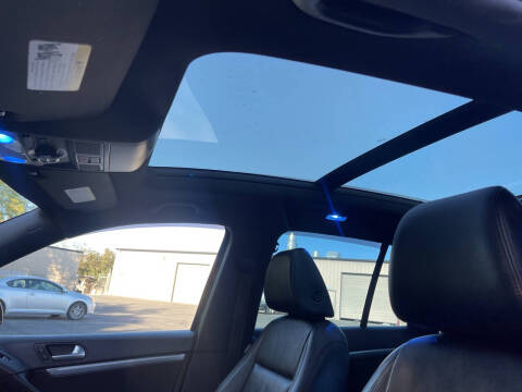 2015 Volkswagen Tiguan R-Line