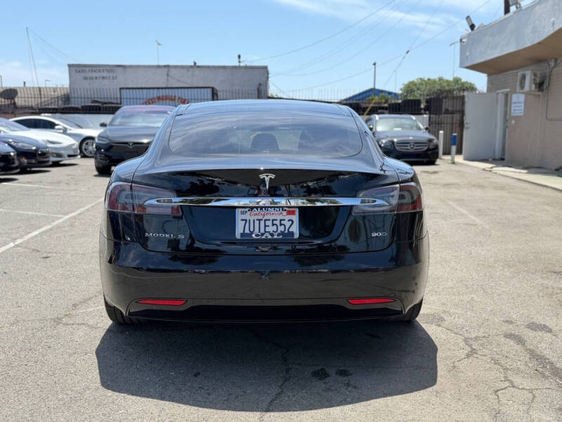 2016 Tesla Model S 90D