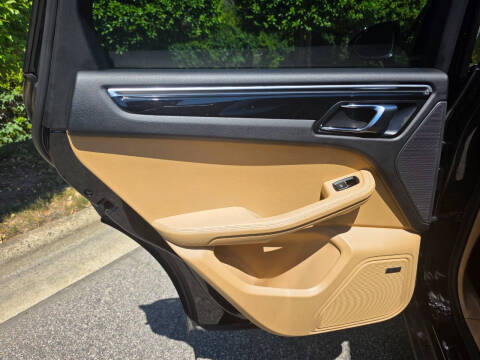 2018 Porsche Macan S