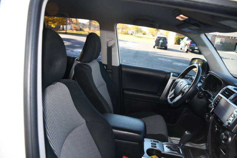 2022 Toyota 4Runner SR5