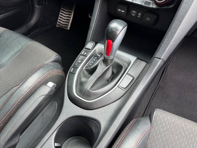 2019 Hyundai Veloster