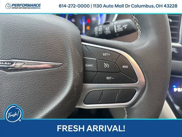 2024 Chrysler Voyager LX