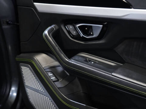 2019 Lamborghini Urus