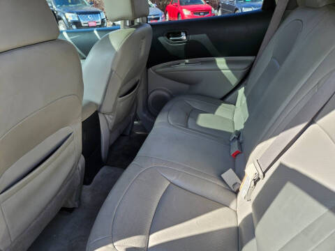 2013 Nissan Rogue SV w/SL Package