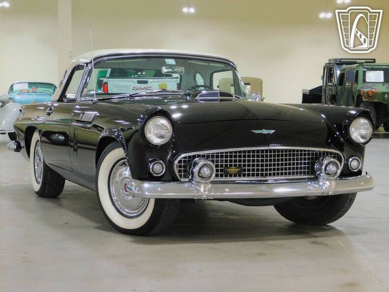 1956 Ford Thunderbird