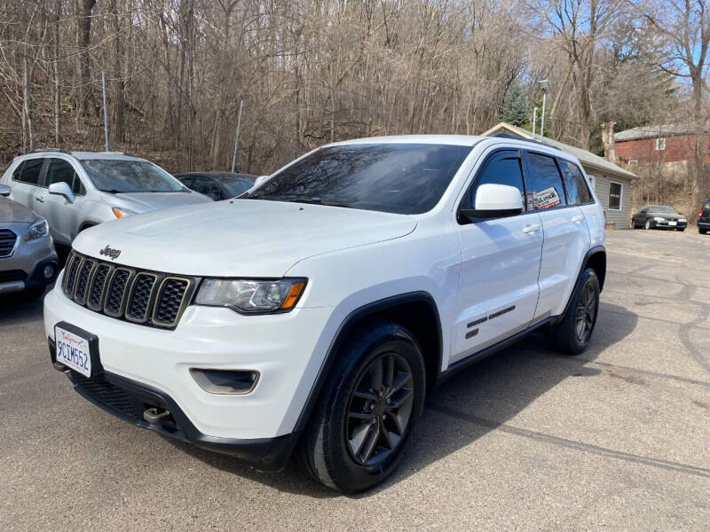 2016 Jeep Grand Cherokee for sale at Rams Auto Sales LLC in South Saint Paul MN