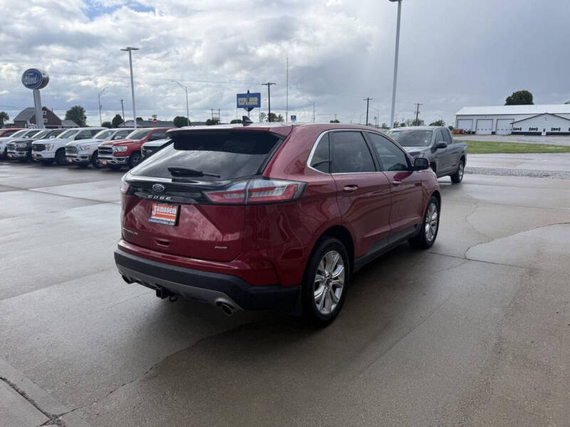 2021 Ford Edge Titanium
