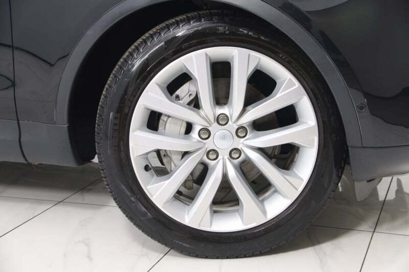 2023 Land Rover Discovery P300 S