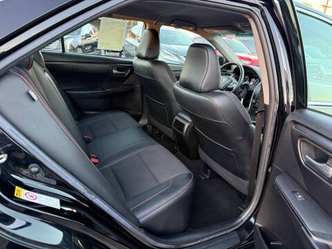 2016 Toyota Camry SE