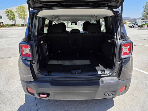 2015 Jeep Renegade Trailhawk