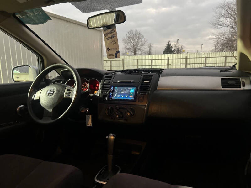 2009 Nissan Versa 1.8 SL