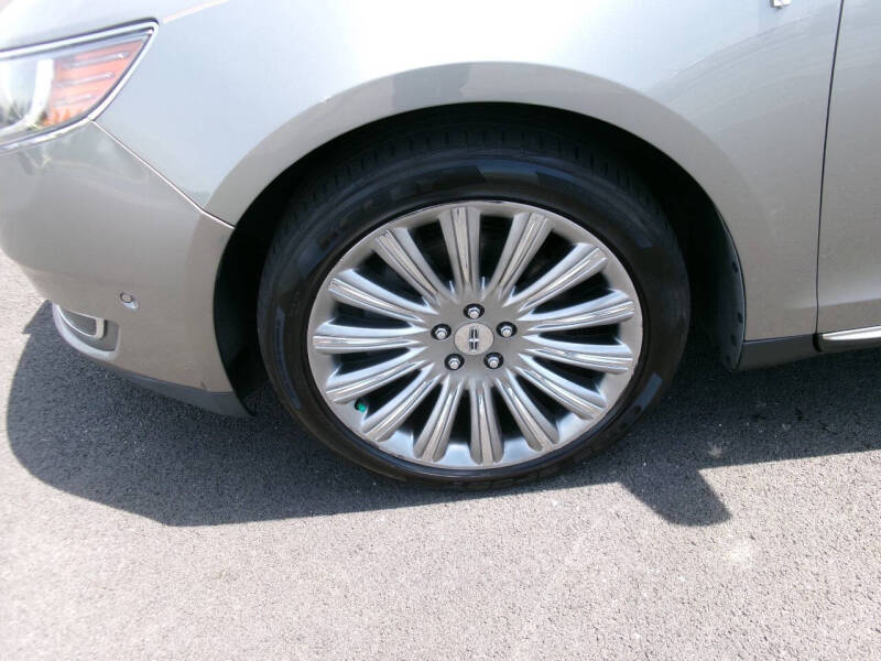 2016 Lincoln MKS