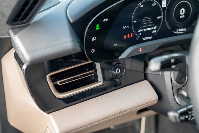 2021 Porsche Taycan 19