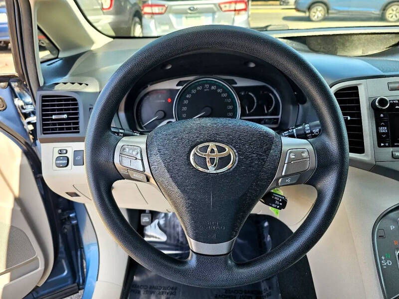 2012 Toyota Venza LE
