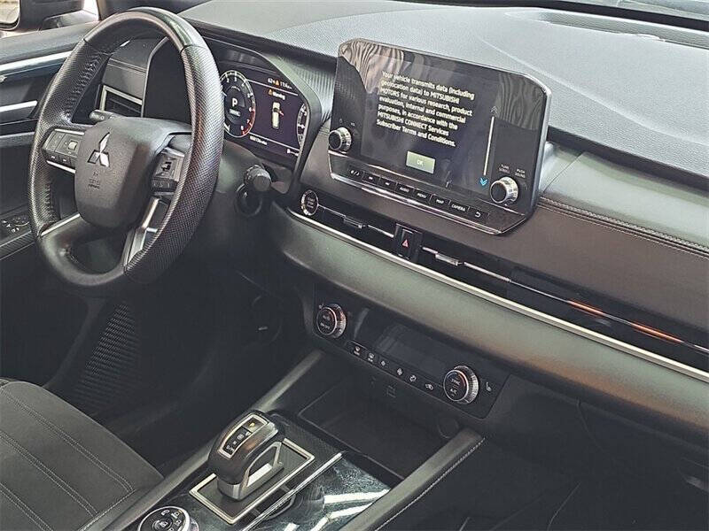 2023 Mitsubishi Outlander