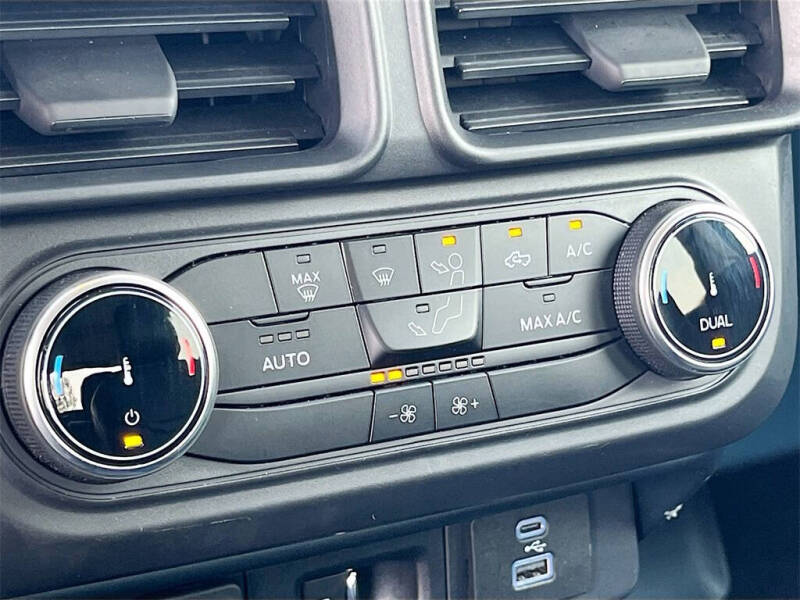 2023 Ford Maverick Lariat