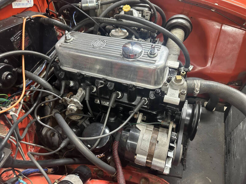 1977 MG B