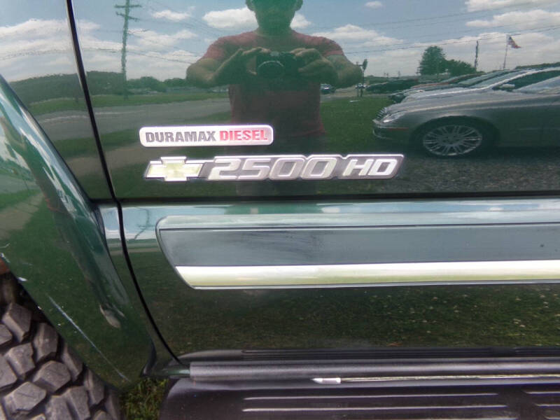 2004 Chevrolet Silverado 2500HD LS