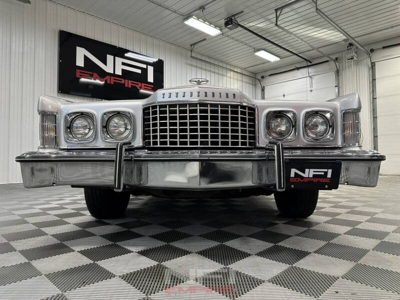 1975 Ford Thunderbird