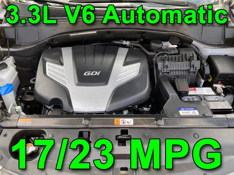 2017 Hyundai Santa Fe SE