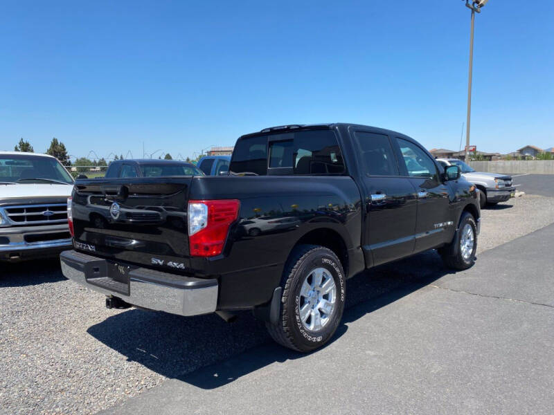 2018 Nissan Titan SV