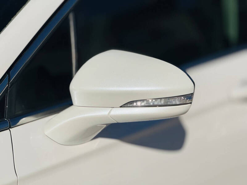 2016 Ford Fusion Hybrid SE