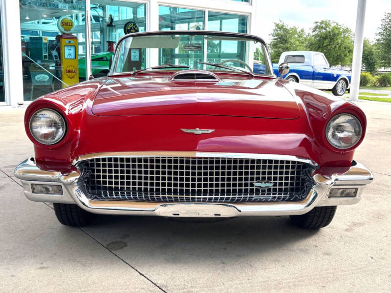 1957 Ford Thunderbird