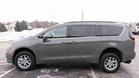 2022 Chrysler Pacifica Touring L