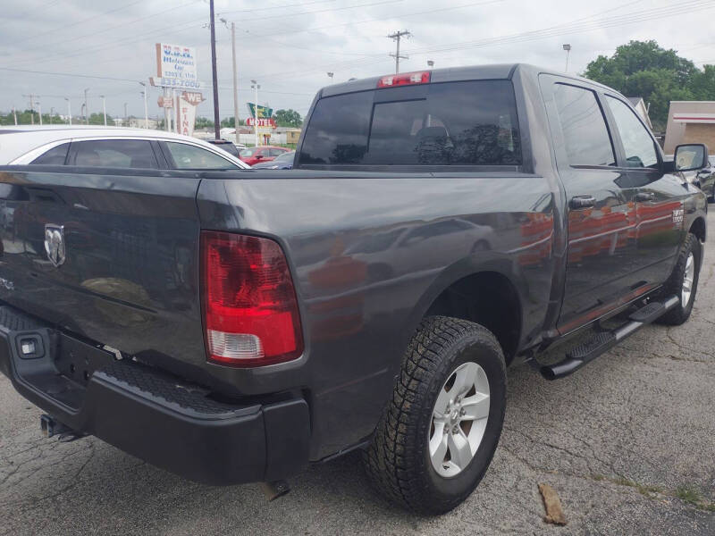 2019 RAM 1500 Classic SLT