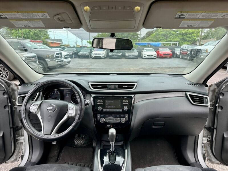 2014 Nissan Rogue  - $16,995