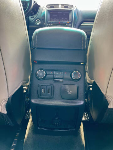 2016 Ford Explorer Platinum