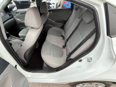 2016 Hyundai Accent SE