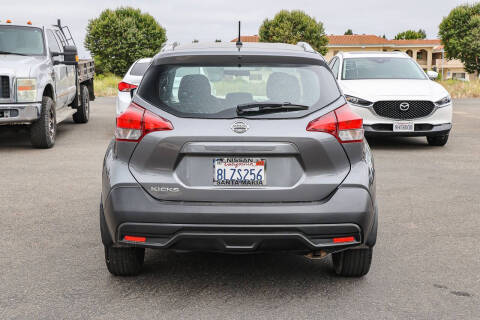 2019 Nissan Kicks S