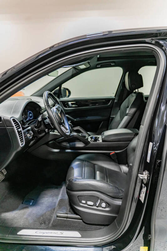 2020 Porsche Cayenne S