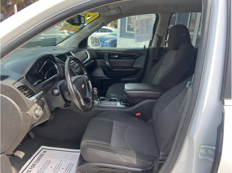 2017 Chevrolet Traverse LT