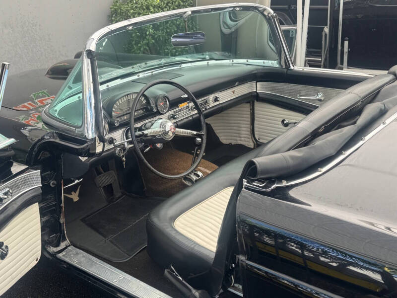 1955 Ford Thunderbird