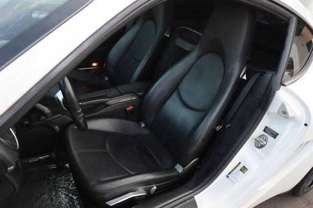 2011 Porsche Cayman