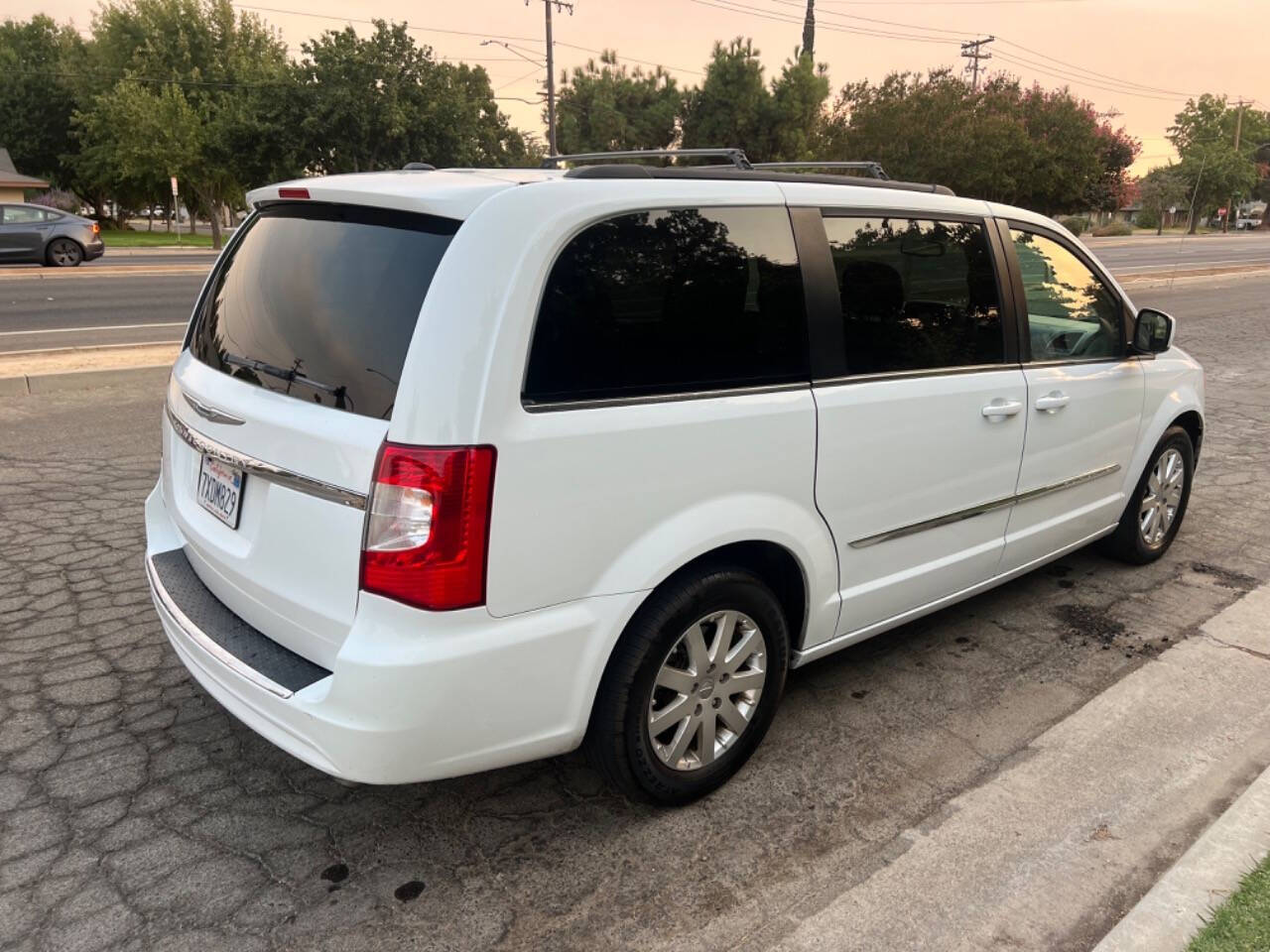 2016 Chrysler Town and Country for sale at AUTO 4 LESS in Fresno, CA