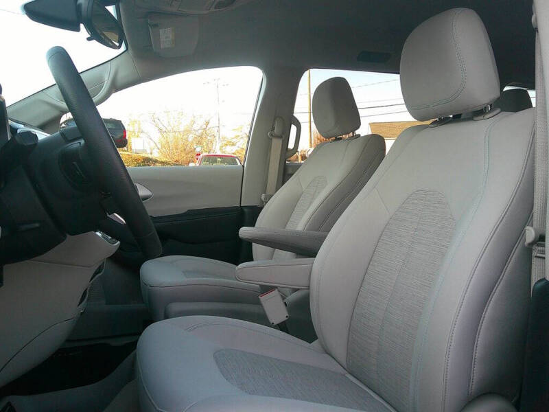 2017 Chrysler Pacifica Hybrid Touring Plus