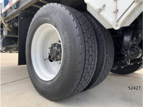 2021 Freightliner M2 106